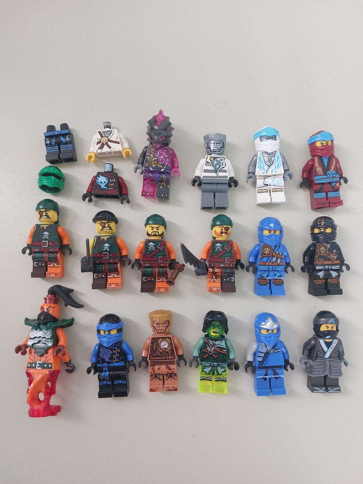 LEGO Ninjago figuren, Ophalen of Verzenden, Zo goed als nieuw