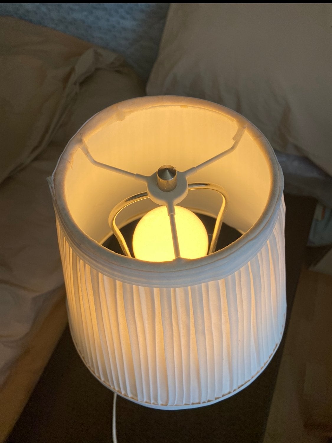 Te koop een hele mooie tafellamp / nachtlamp, €10., Ophalen of Verzenden, Zo goed als nieuw, Rond