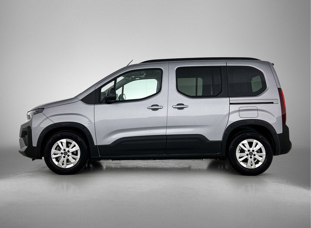 Peugeot Rifter Rifter 1.2 Pure Tech Direct leverbaar! Rolsto, 12 maanden, Gebruikt, Euro 6, 4 stoelen