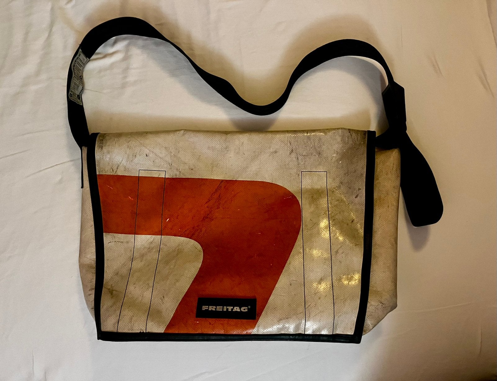 Freitag messenger bag F14 DEXTER, Ophalen of Verzenden, Zo goed als nieuw, Wit, Schoudertasje