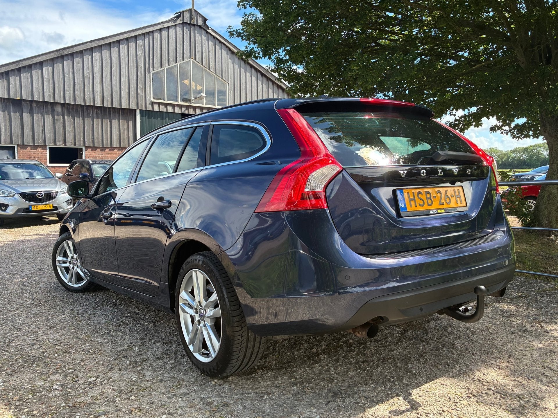 Volvo V60 2.0T Summum | Automaat + Leder + Cruise + Clima nu, Auto's, Volvo, Euro 5, 1502 kg, Beige, 4 cilinders