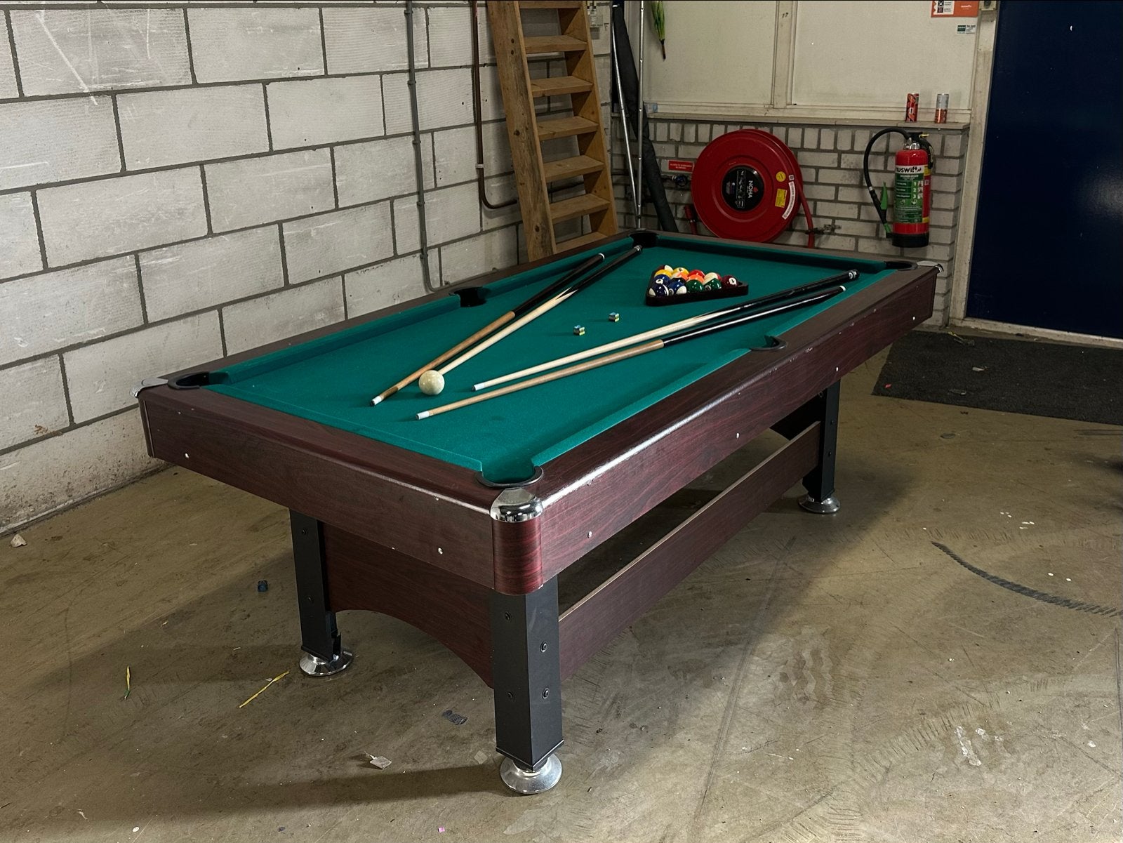 Pooltafel 7ft - In goede staat, compleet met accessoires, Ophalen of Verzenden, Zo goed als nieuw, Pooltafel
