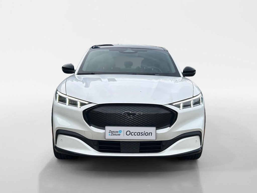 Ford Mustang Mach-E AWD 75 kWh 269PK | 95% SOH | DEMO | Stoe, Auto's, Ford, 12 maanden, Gebruikt, 750 kg, Wit