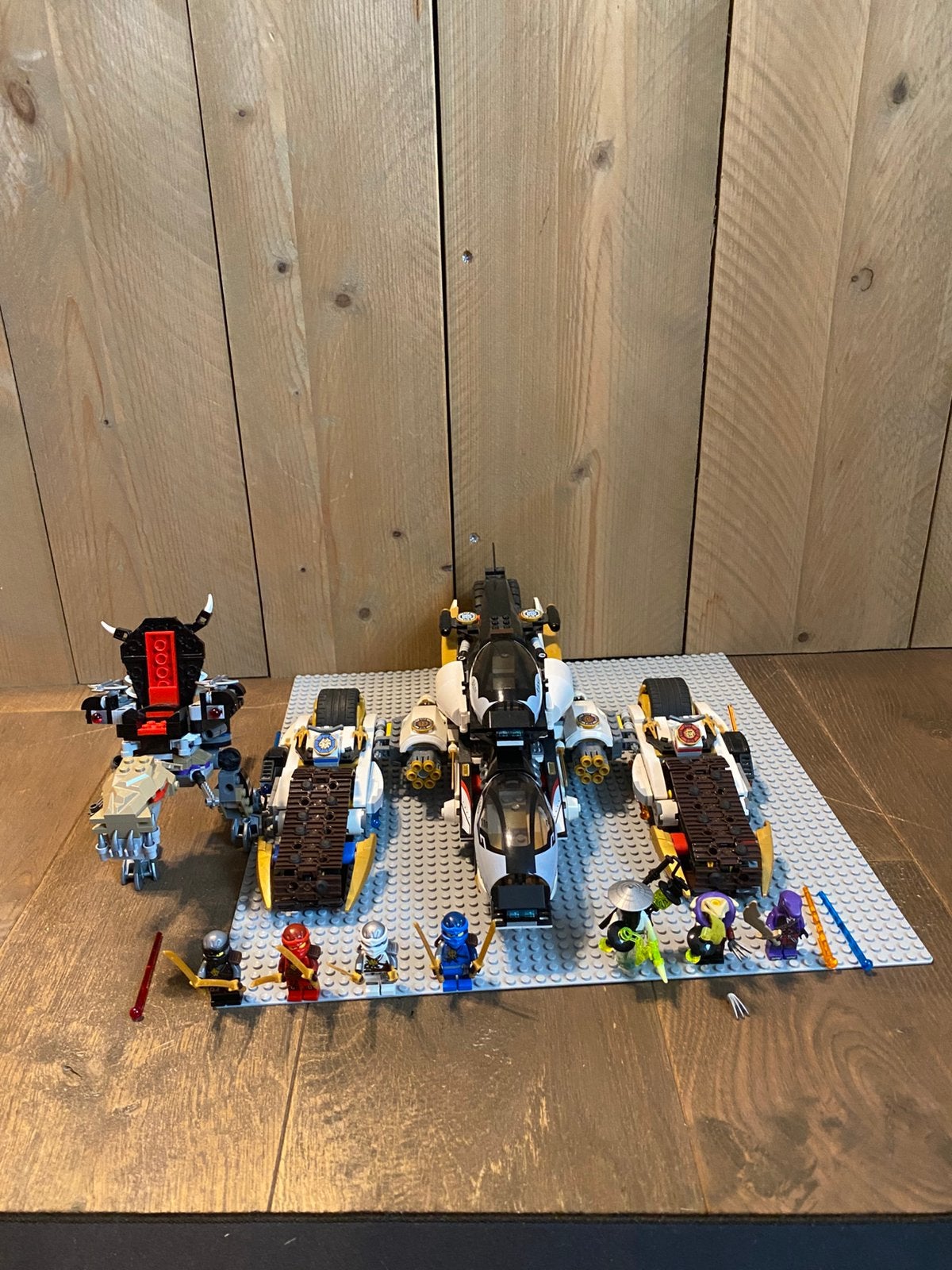 70595 - Lego Ninjago Ultra Stealth Raider, Kinderen en Baby's, Speelgoed | Duplo en Lego, Ophalen of Verzenden, Zo goed als nieuw