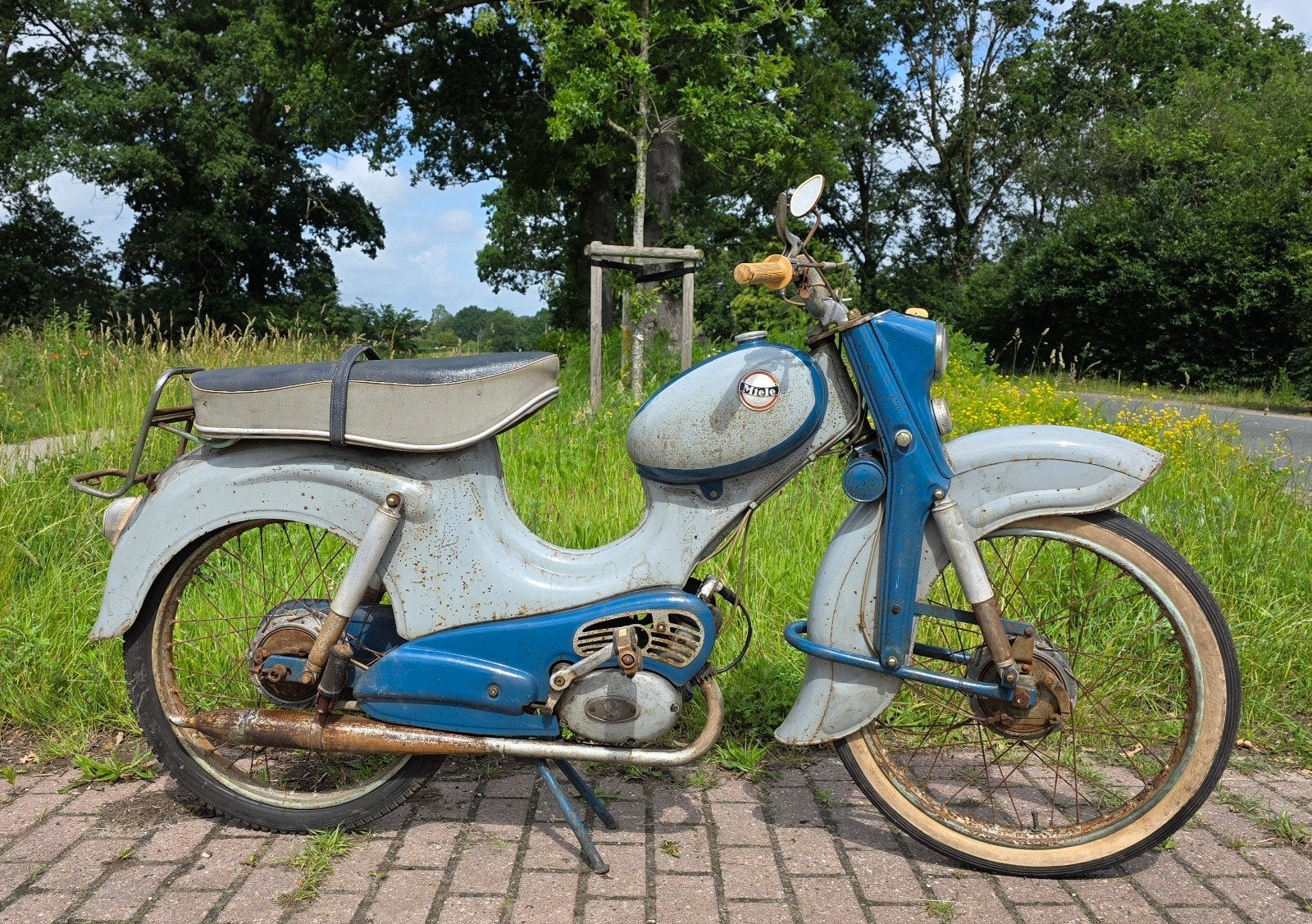 Miele K52 2g zeldzaam model bouwjaar 1960
Consignati
Bromfie, Ophalen of Verzenden