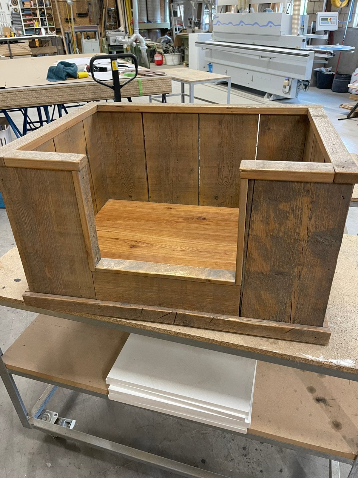 Massief houten hondenmand met pvc vloererin afm 65x50x40 cm, Dieren en Toebehoren, Ophalen, Zo goed als nieuw, Overige
