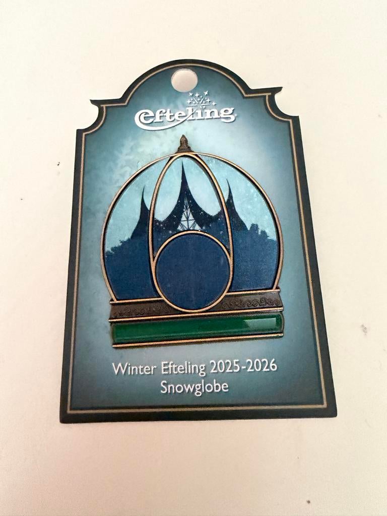 Winter Efteling 2025-2026 Snowglobe Pin, Ophalen of Verzenden, Nieuw, Button of Speldje