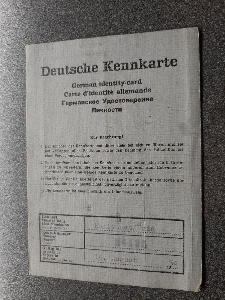 Deutsche  Kennkarte  - Karlstadt / Main  1949, Verzamelen, Ophalen of Verzenden, Landmacht, Nederland, Embleem of Badge