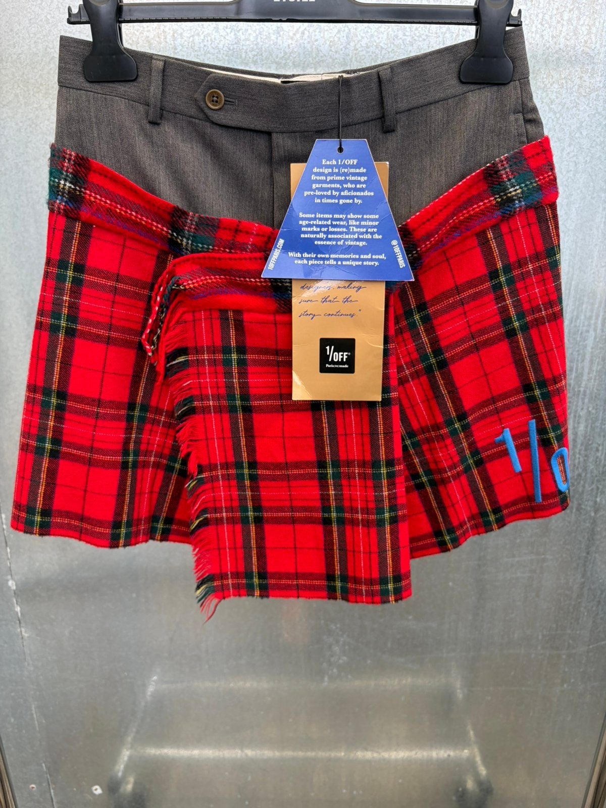 Skirt M 1/off paris 1off rood €450 remade, Ophalen of Verzenden, Nieuw, Rood, Boven de knie