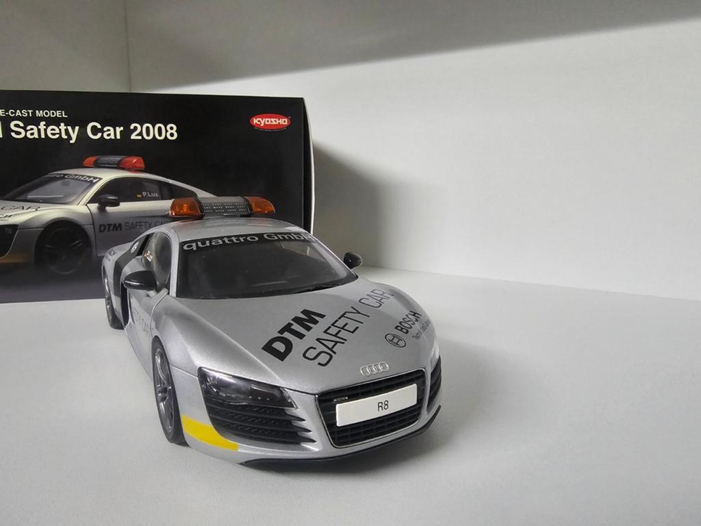 Kyosho Audi R8 DTM Safety Car 2008 1:18, Ophalen of Verzenden
