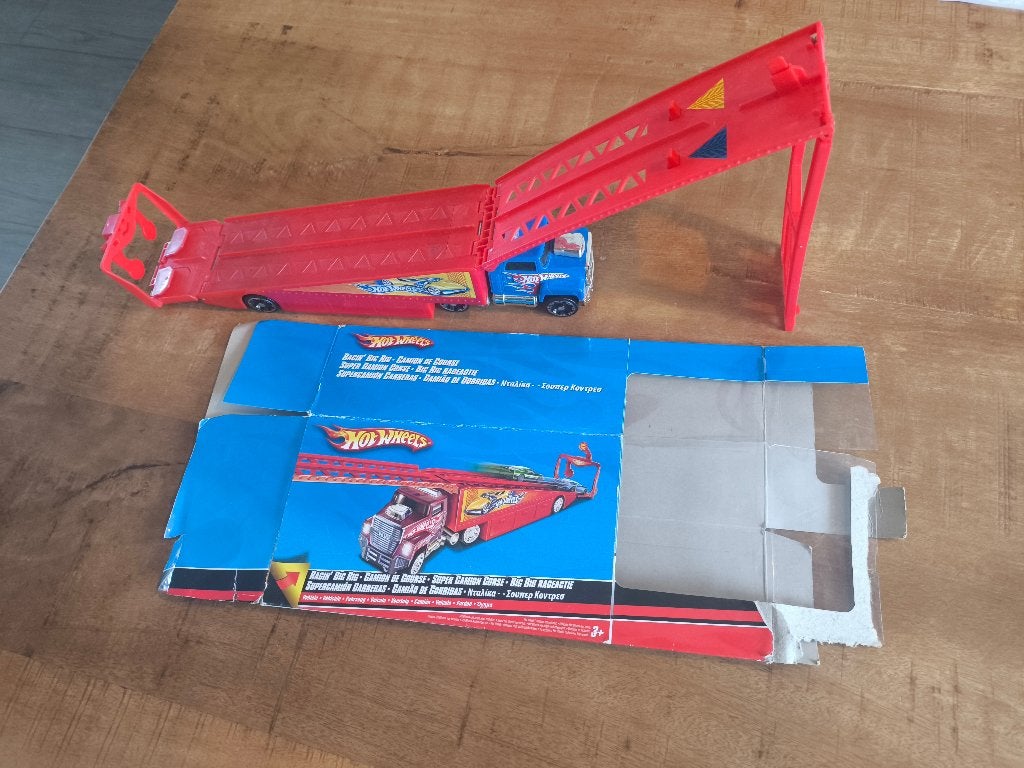 Hot Wheels Mega Oplegger Truck R9862, Ophalen of Verzenden, Zo goed als nieuw