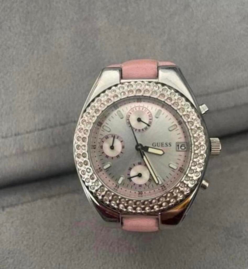 Guess Dameshorloge – Chrono met Swarovski Kristallen, Ophalen, Zo goed als nieuw, Staal, Guess