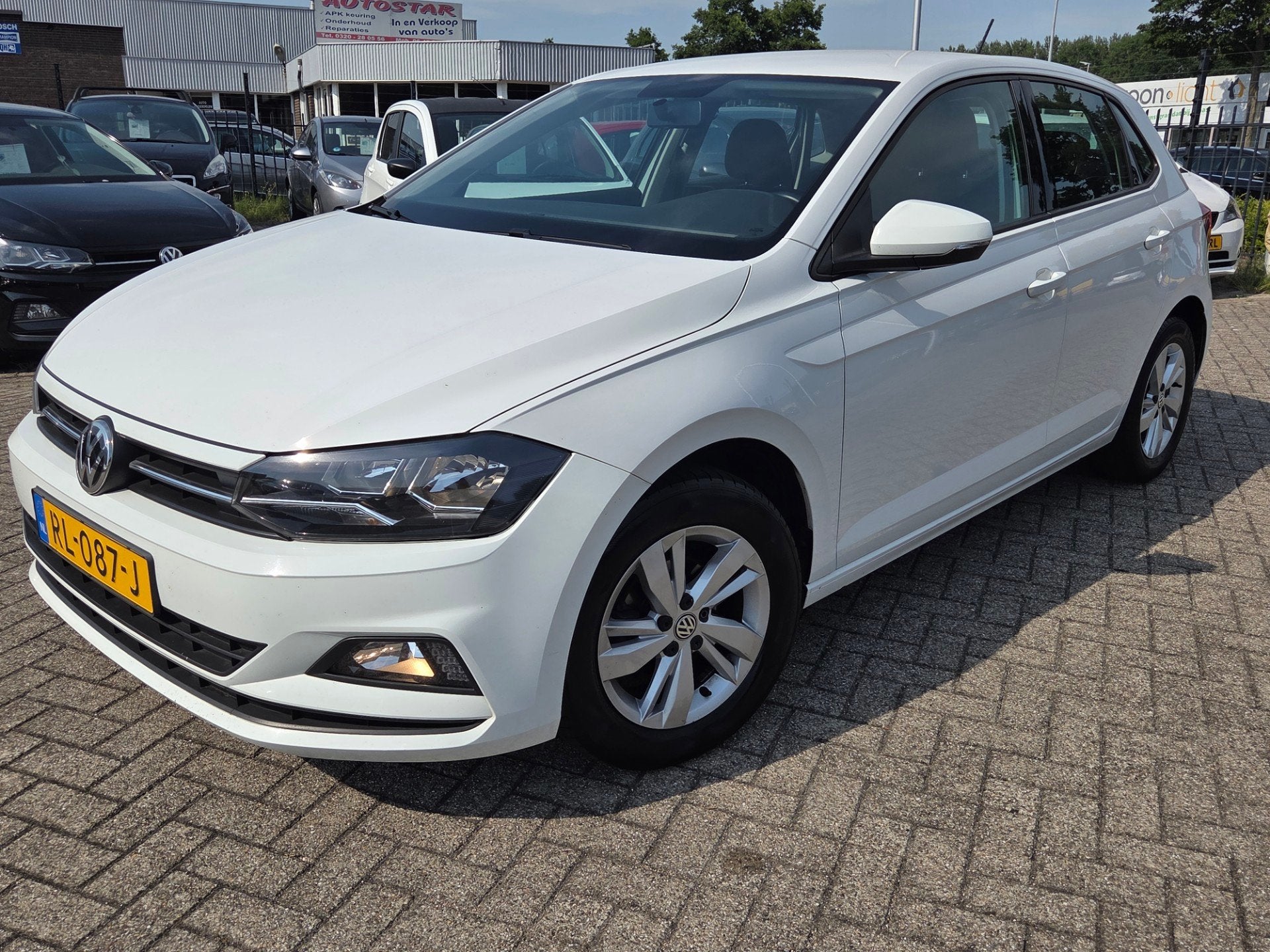 Volkswagen Polo 1.0 TSI Comfortline/APPELCARPLAY, Voorwielaandrijving, Euro 6, Origineel Nederlands, Bedrijf