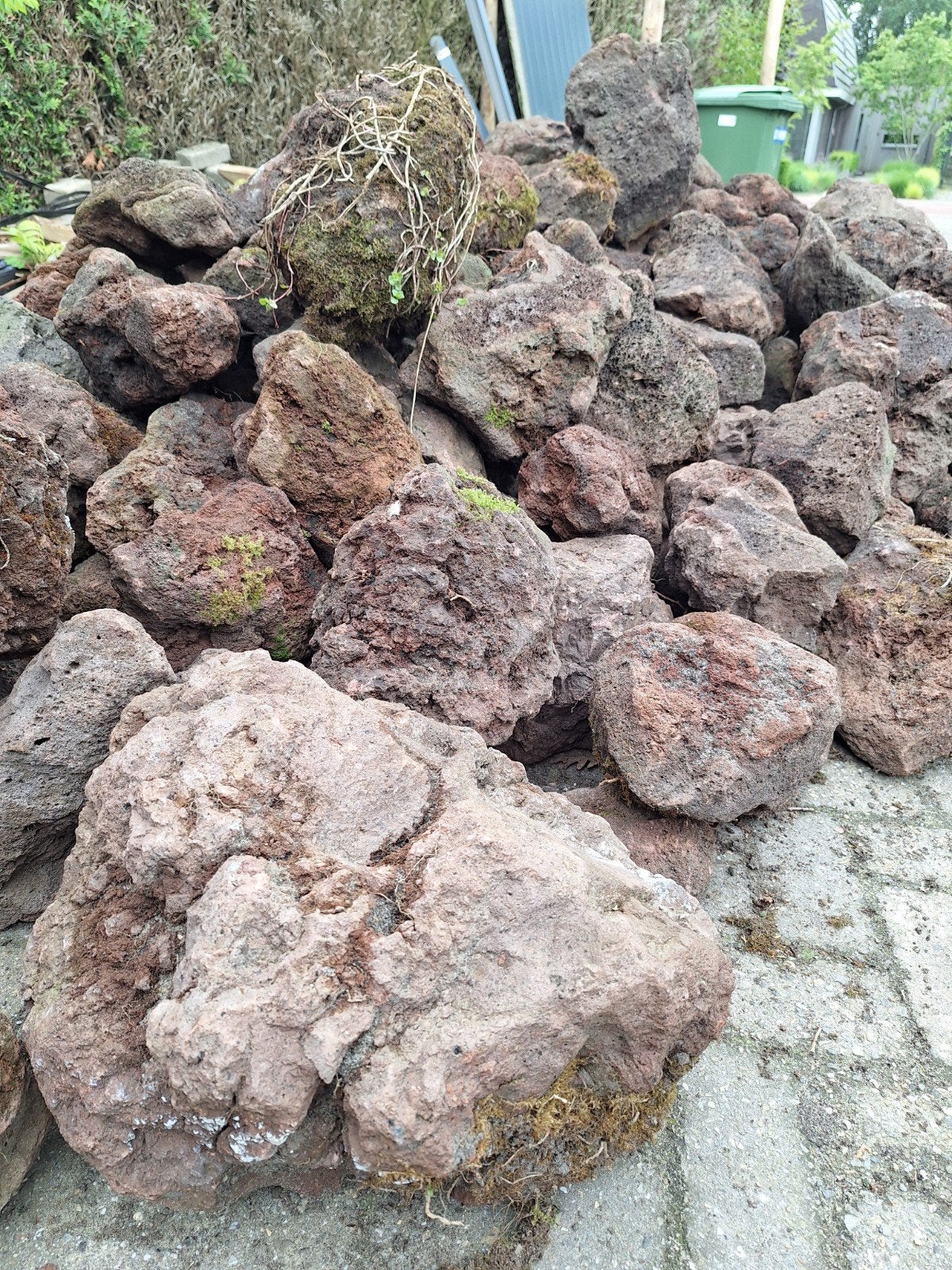 Veel mooie grote lavastenen. Ca 3 m3  Lava, Rotsen, Keien, Ophalen