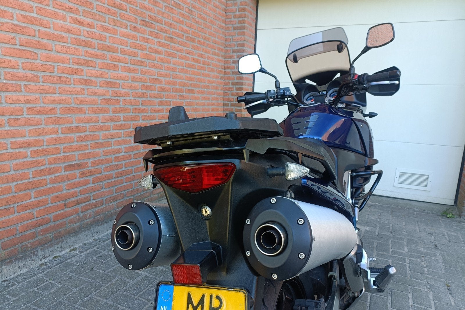 Uitlaat Suzuki V-Strom DL1000 originele uitlaat / uitlaten, Ophalen