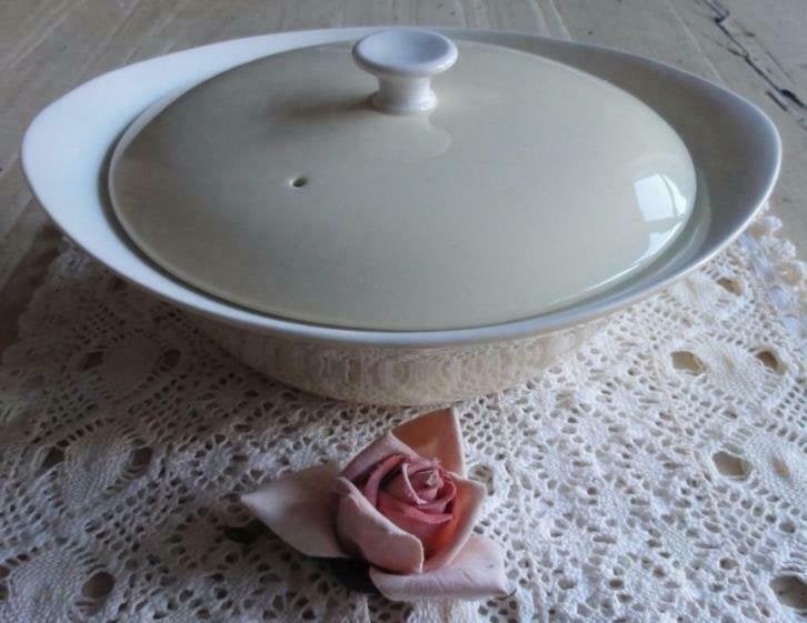 SALE Wedgwood Harvest Moon dekschaal, pastel geel, -, -, Ophalen of Verzenden, -