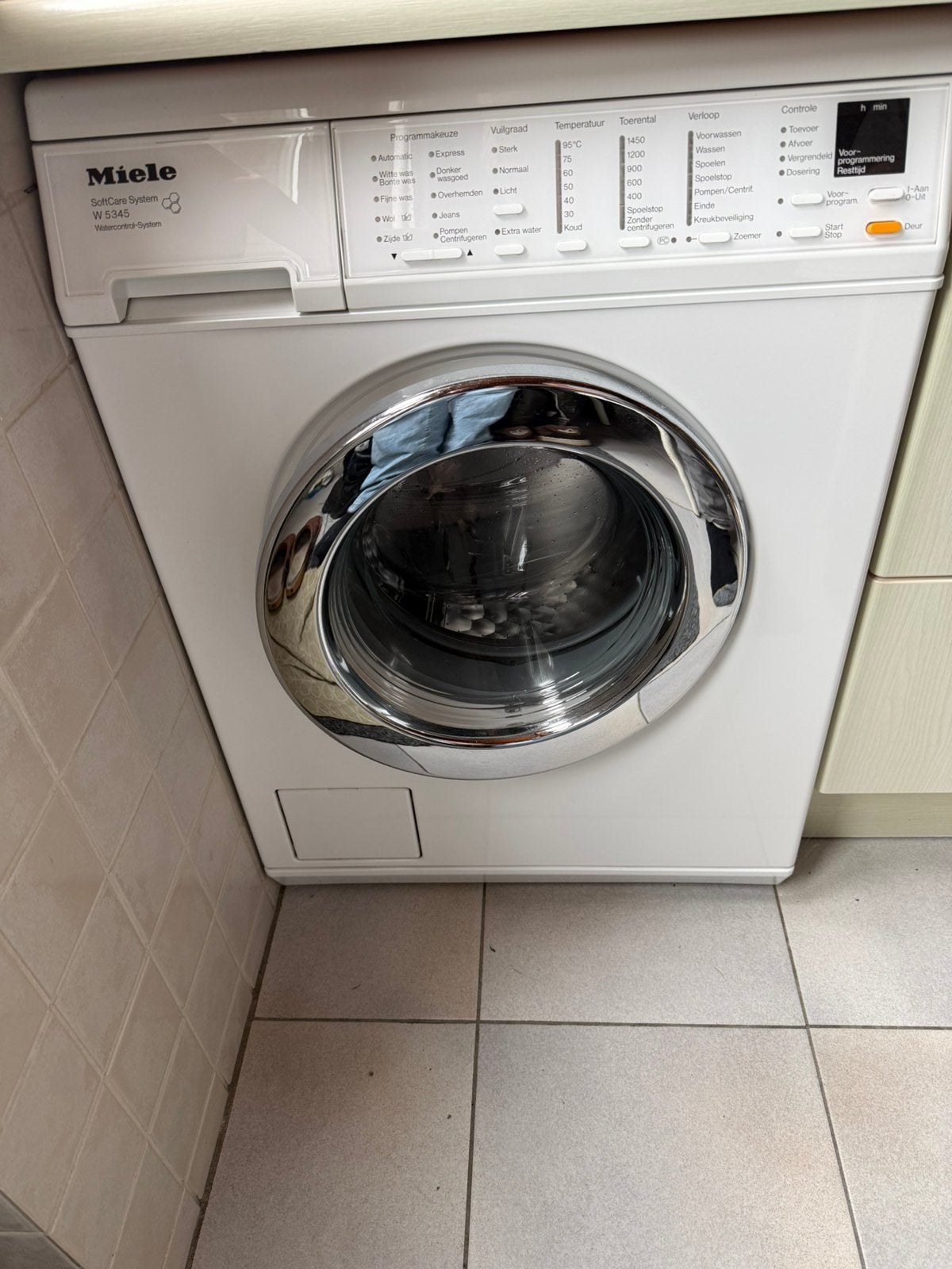 Miele W 5345 Softcare Wasmachine - 1400 TPM in goede staat, Ophalen of Verzenden, Zo goed als nieuw, Voorlader, 85 tot 90 cm
