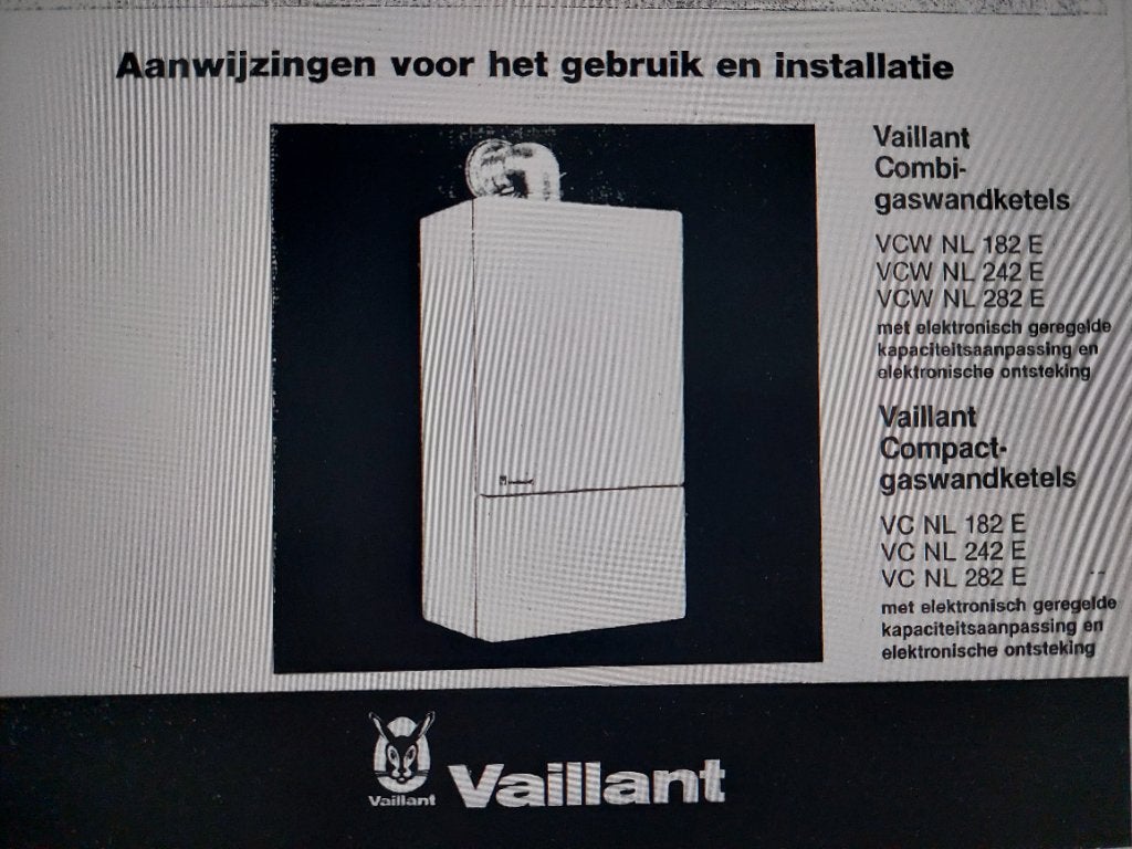 VAILLANT VCW 242 E Combi ketel incl.Pomp VP5-ZE 15 GRUNDFOS, Ophalen, Gebruikt, Aardgas, Geiser