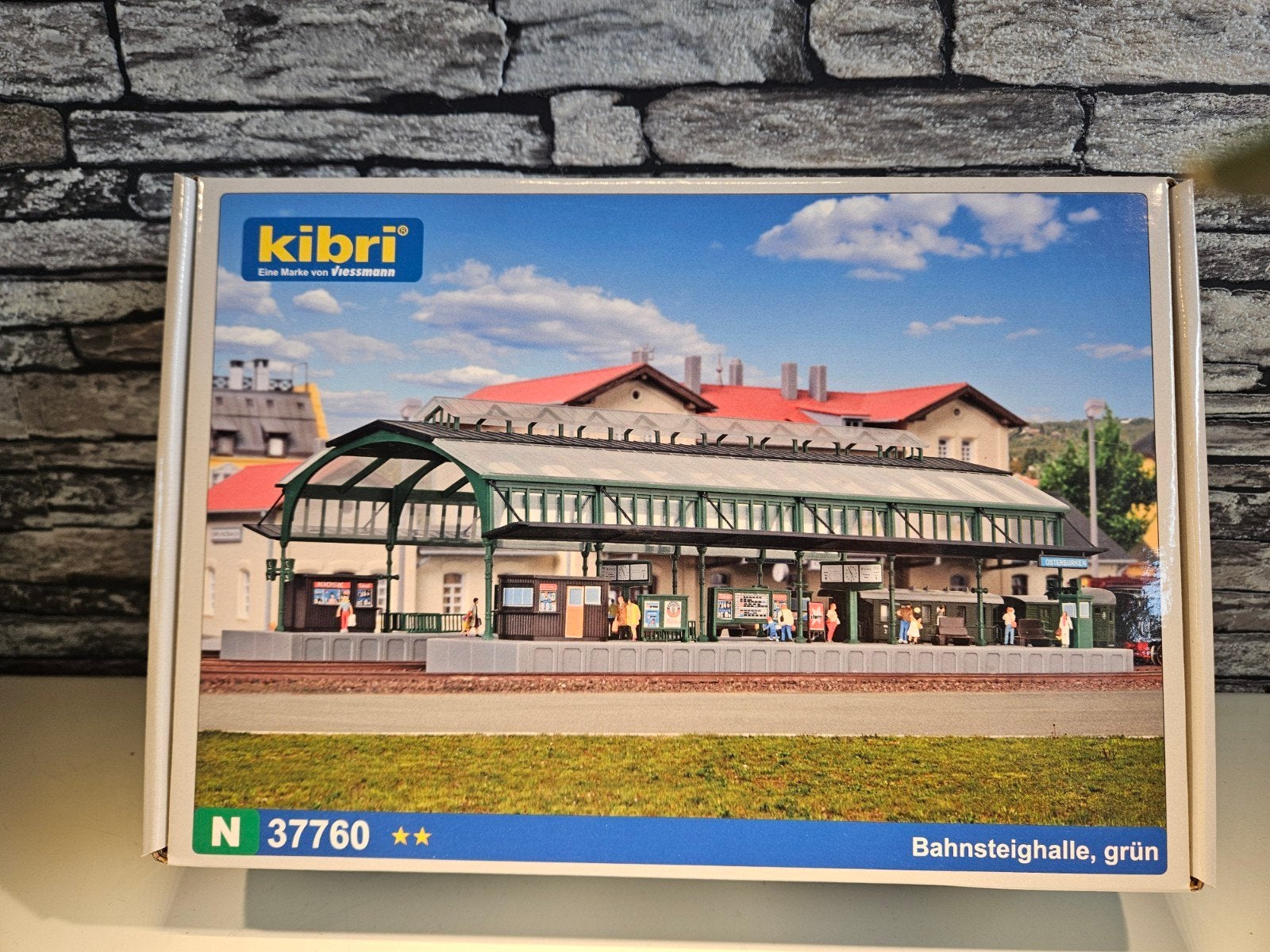 Kibr overdekte perronhal bouwpakket N spoor trein 1:160, Hobby en Vrije tijd, Modeltreinen | N-Spoor, Overige merken, Gelijkstroom of Wisselstroom