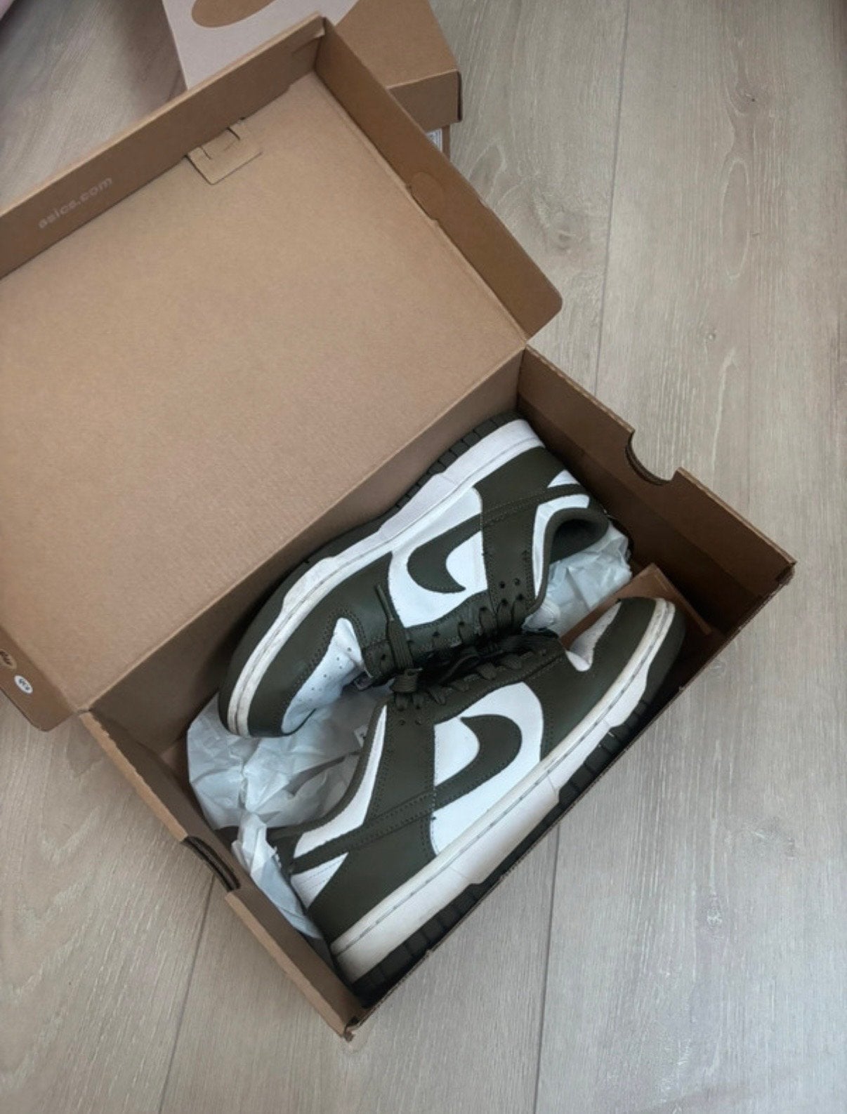 Nike Dunk Low Olive Green - Maat 38, Kleding | Dames, Ophalen of Verzenden, Gedragen, Groen, Sneakers of Gympen