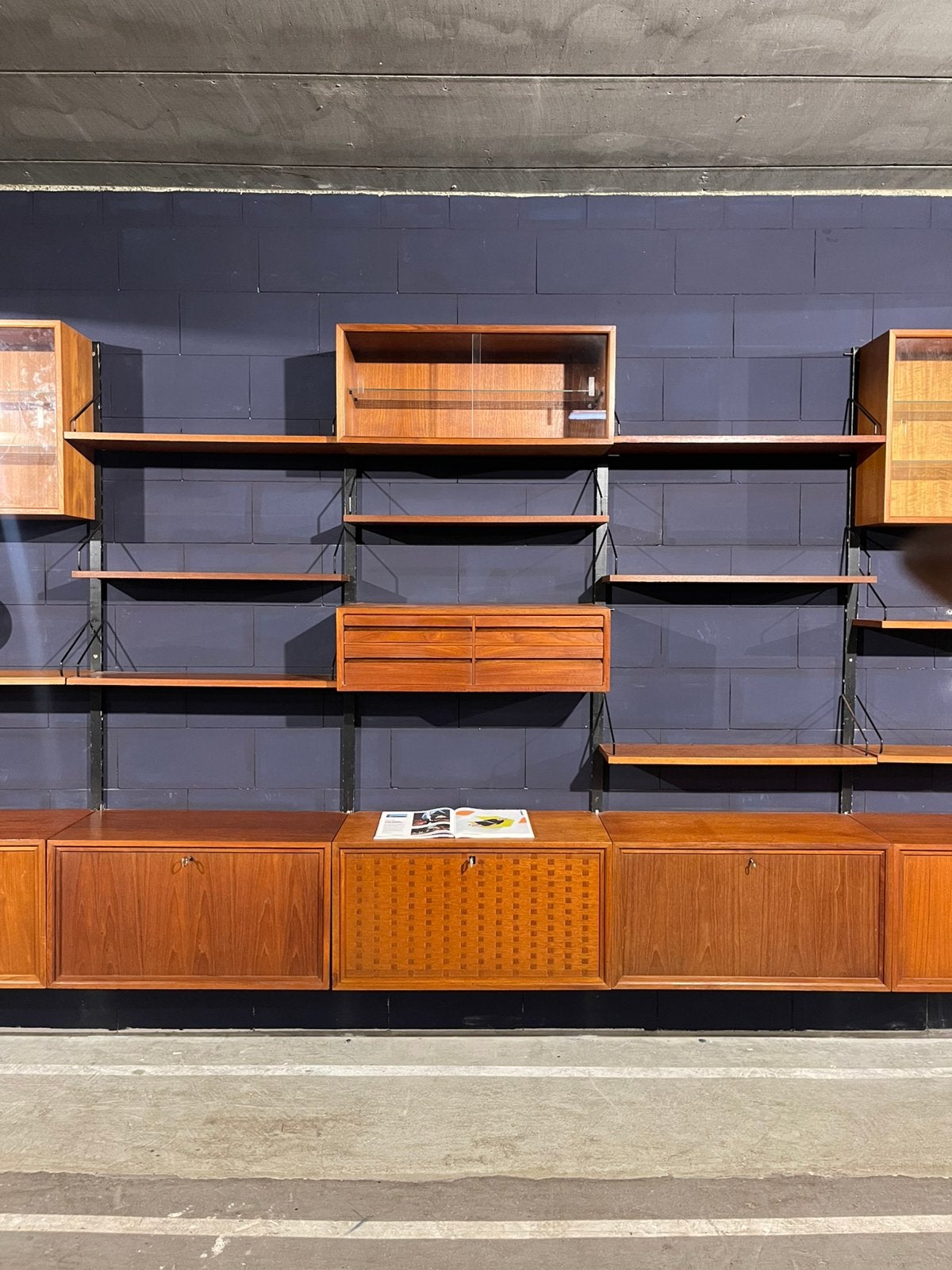 Poul Cadovius by Royal System vintage modulair wandsysteem, Huis en Inrichting, Kasten | Wandmeubels, Gebruikt, 200 cm of meer