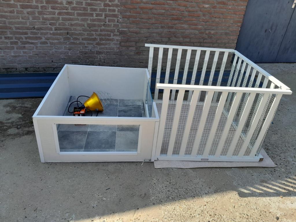 Werpkist te huur, Dieren en Toebehoren, Ophalen, Zo goed als nieuw, 110 cm of meer, Minder dan 65 cm