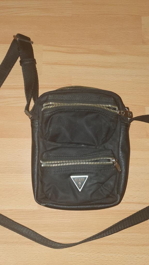 Guess schoudertasje en riemen, Ophalen of Verzenden, Zwart