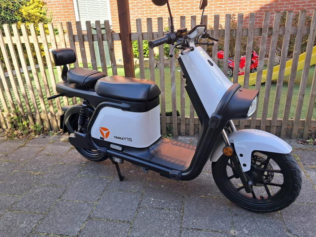 Yadea,Ys1. Elektrische- Bromscooter [ 2023 ] 100% Elektrisch, Fietsen en Brommers, Scooters | Overige merken, Maximaal 45 km/u
