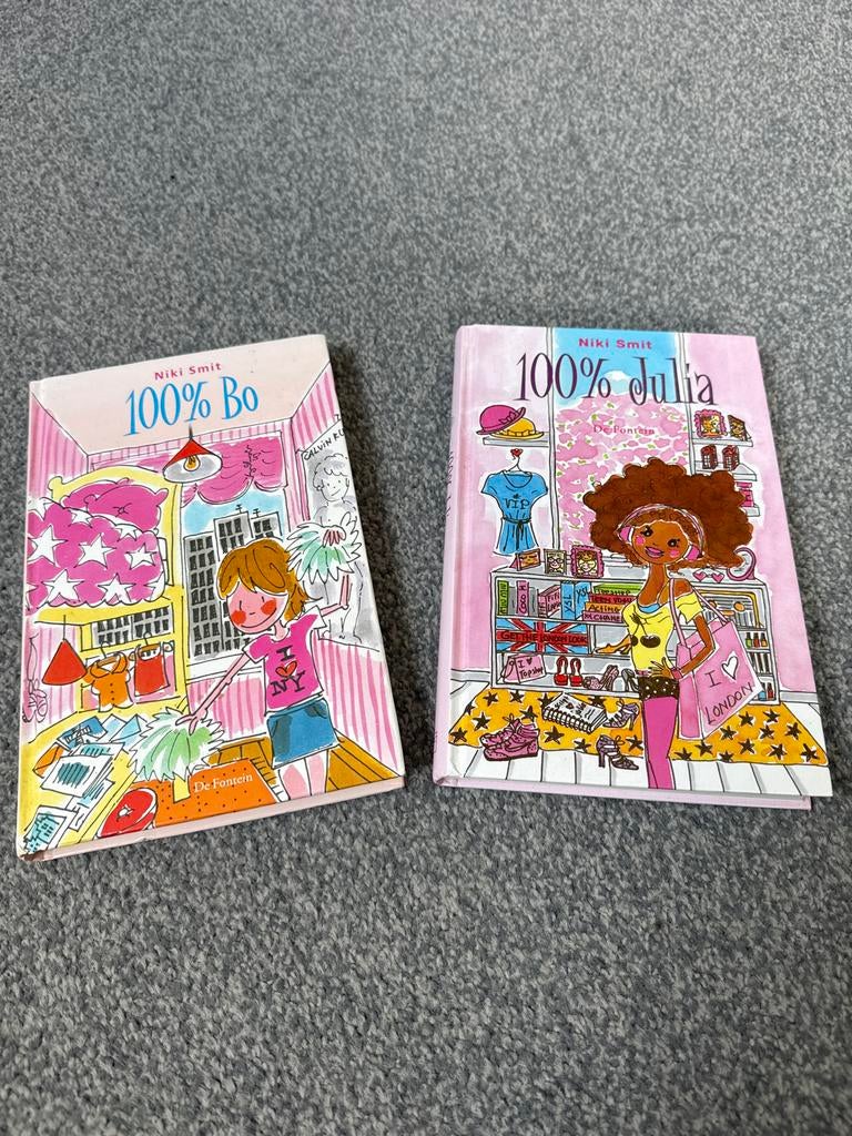 Niki Smit: 100% Bo & 100% Julia boeken, Ophalen of Verzenden, Zo goed als nieuw