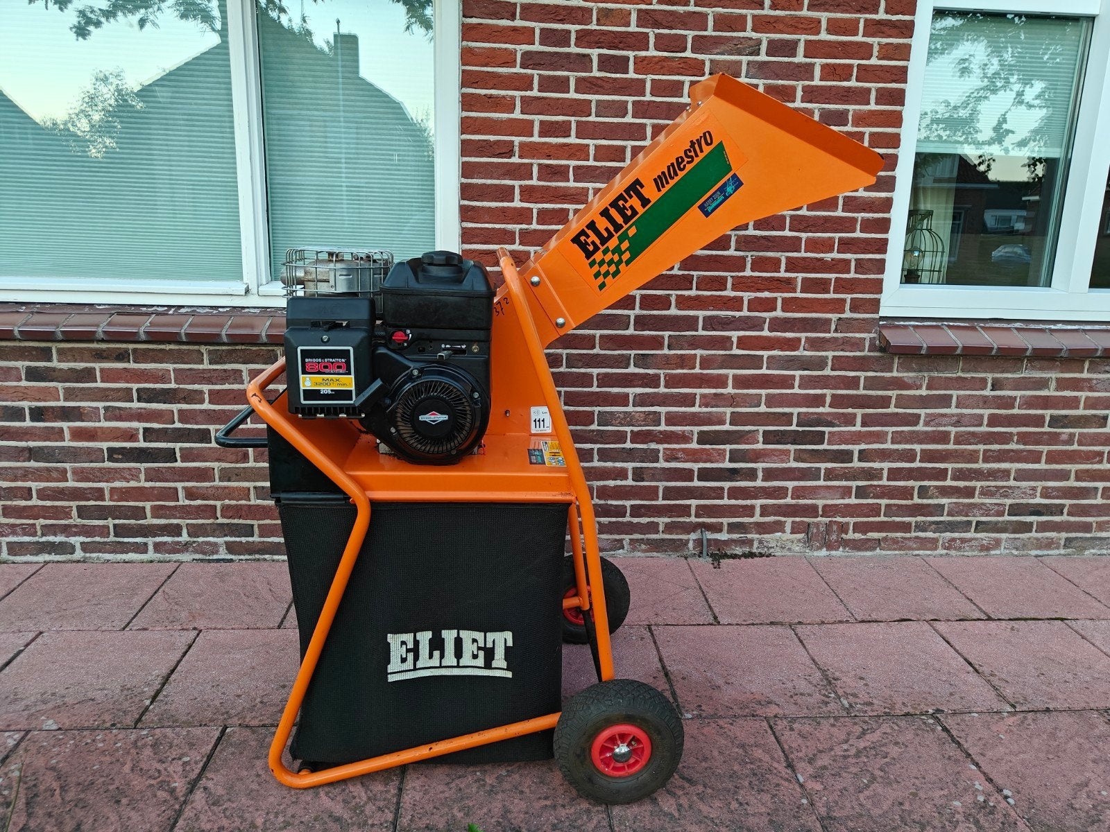 Eliet Maestro Hakselaar Benzine B&S 5.5 takkenversnipperaar, Benzine, Gebruikt, Met opvangzak, Ophalen