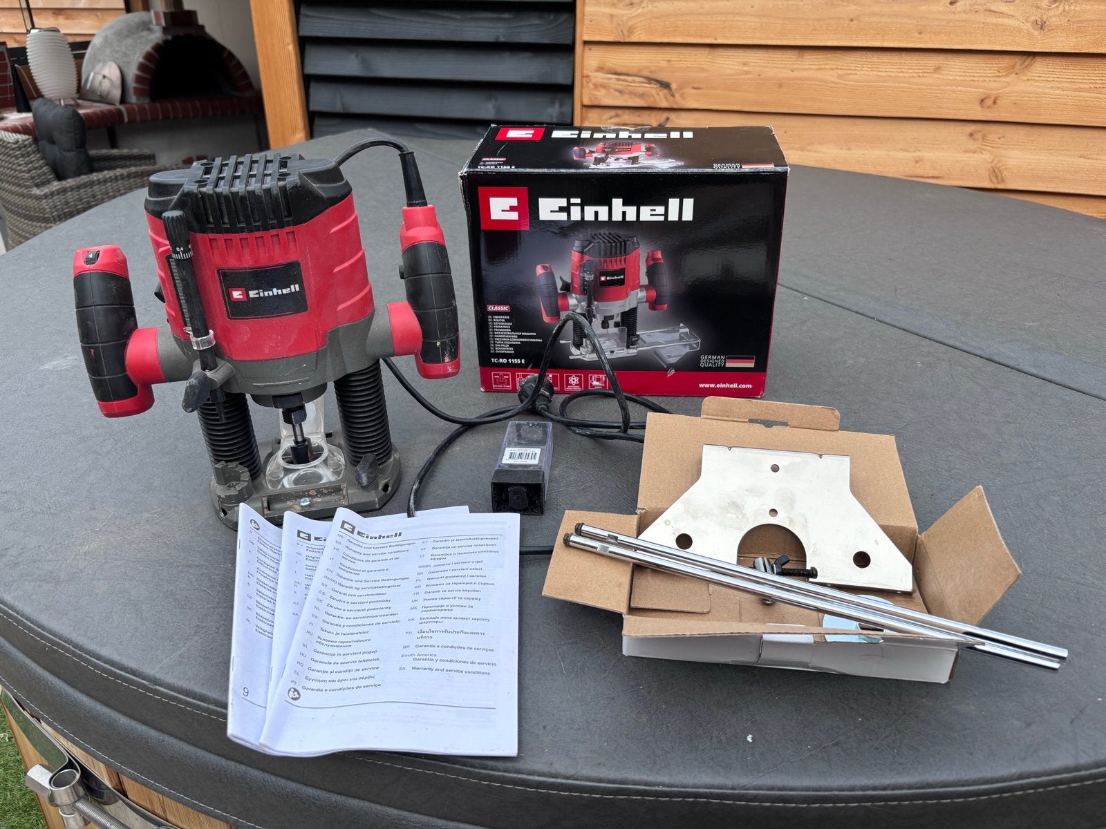 Einhell Bovenfrees TC-RO 1155 E - Zo goed als nieuw, Doe-het-zelf en Verbouw, Gereedschap | Freesmachines, Ophalen of Verzenden