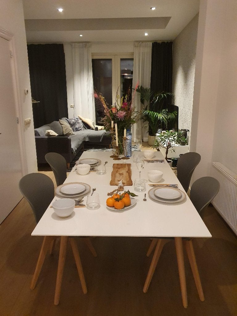 BoConcept Extendable Kitchen Table - white top/oak legs, Ophalen, 100 tot 150 cm, Eikenhout, Zo goed als nieuw