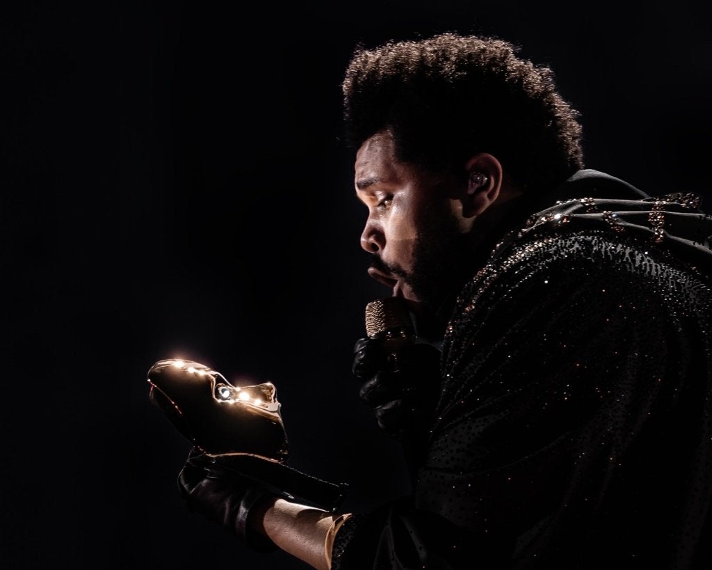 The weeknd zit plaatsen 17 juli, Eén persoon, Juli