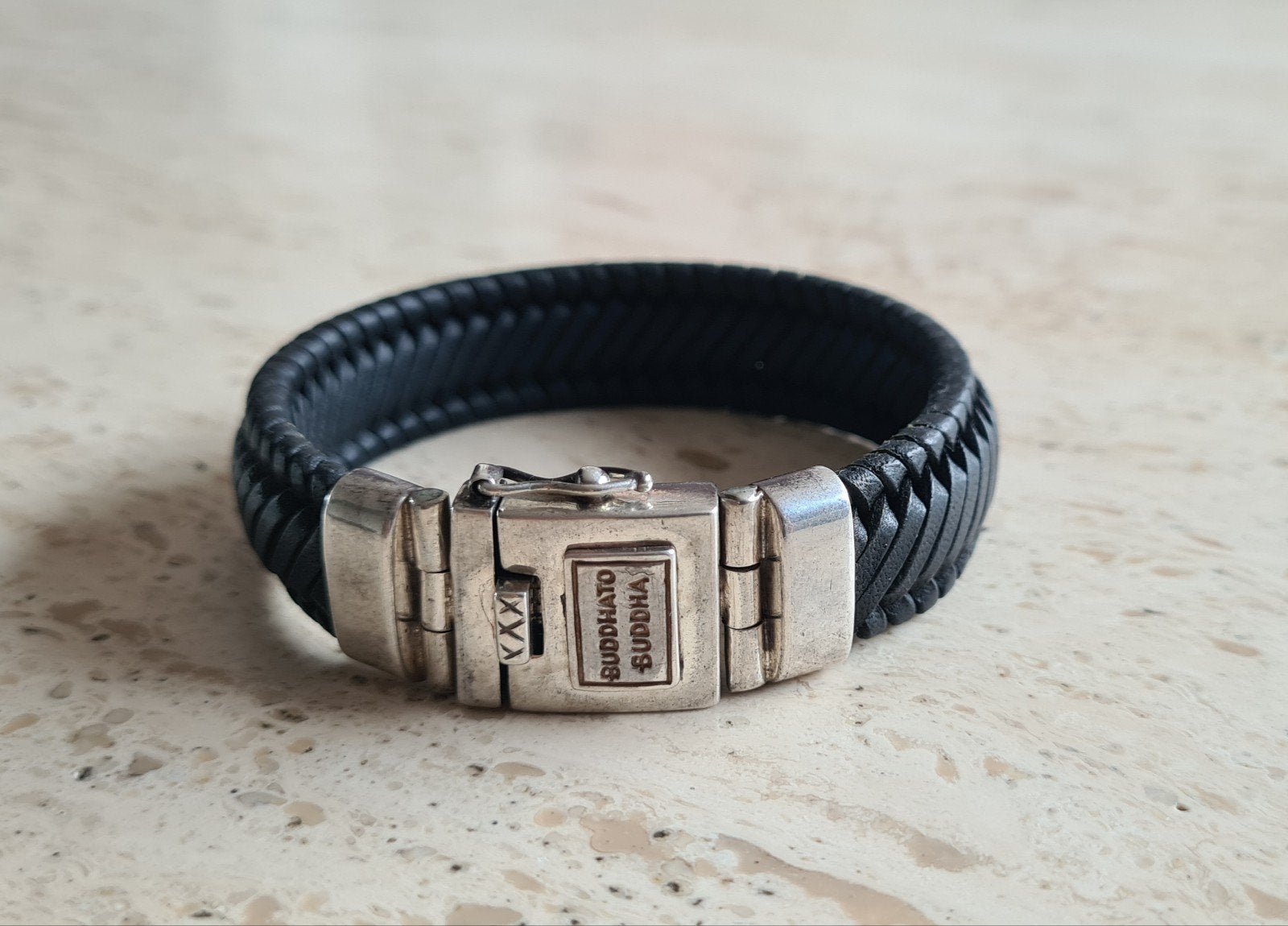 Buddha to buddha armband., Sieraden, Tassen en Uiterlijk, Ophalen of Verzenden, Zo goed als nieuw, 17 tot 18, Dame of Heer