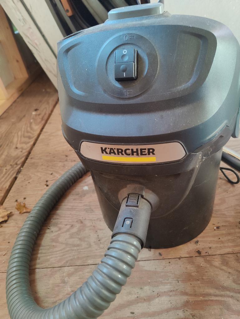 Aszuiger Karcher (zonder filter), Ophalen, Zo goed als nieuw