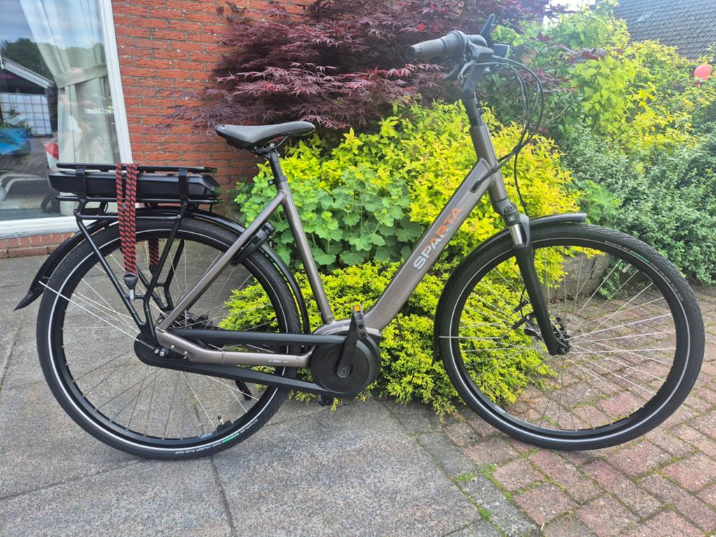 Nette Sparta A-lane  2 jaar oud, Fietsen en Brommers, Elektrische fietsen, Zo goed als nieuw, Sparta, 55 tot 59 cm, Ophalen