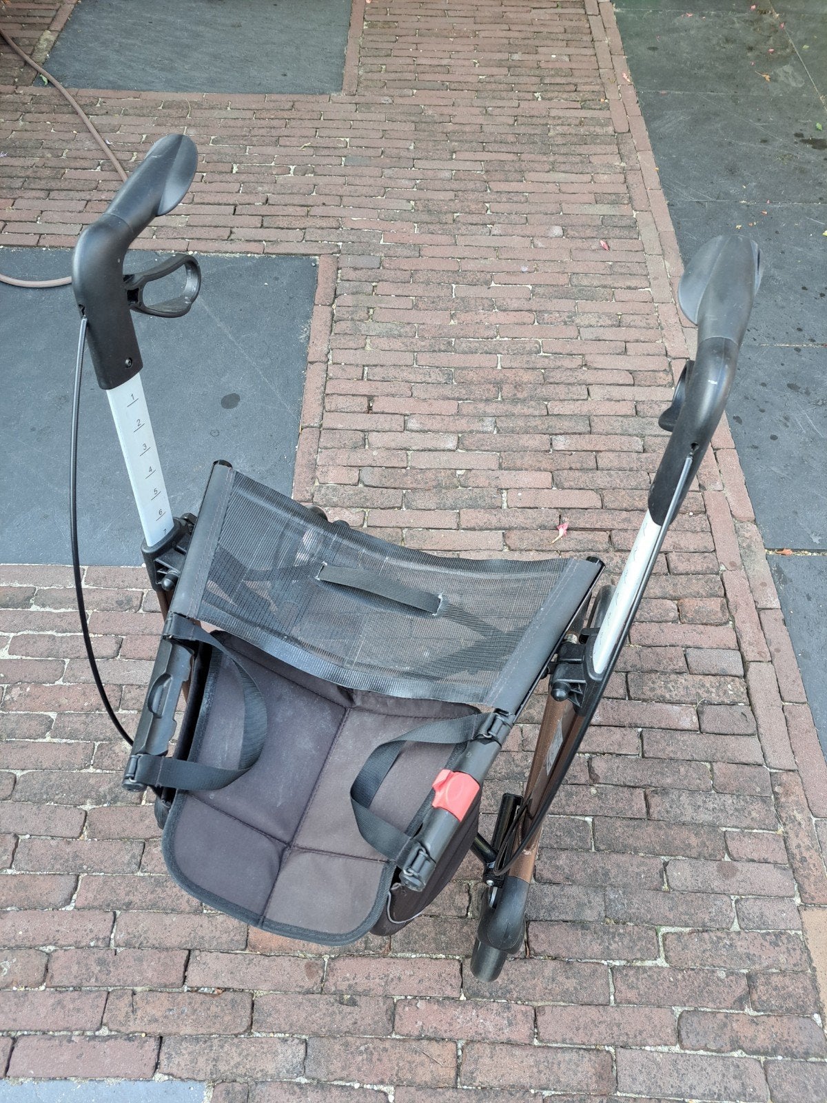 Rollator Rehasense Server mt L, bruin, goede staat, Ophalen