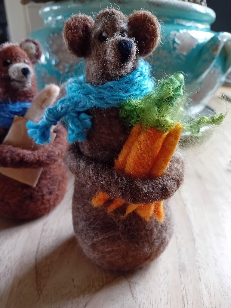 Genaaldvilte beertjes, schapenwol, naaldvilten., Hobby en Vrije tijd, Ophalen of Verzenden, Nieuw, Figuurtje(s), Wolvilt