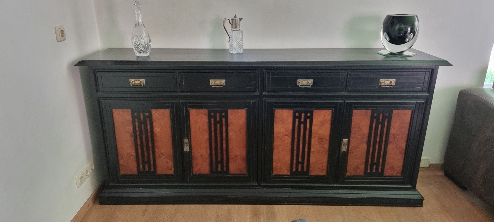Art Deco stijl dressoir/kabinet met wortelnoten fineer panel, Huis en Inrichting, Ophalen, Gebruikt, 150 tot 200 cm, 3 of 4 laden
