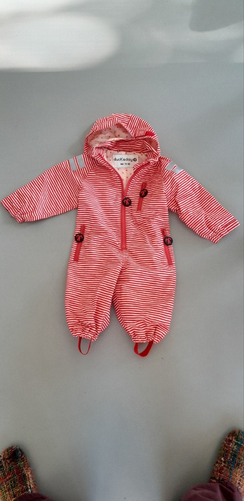 Ducksday regenpak rood-wit gestreept, Kinderen en Baby's, Ophalen of Verzenden, Zo goed als nieuw, Duckaday, Jongetje of Meisje
