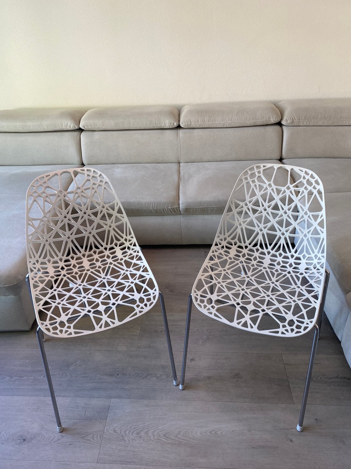Design Eetkamerstoelen Wit - Crassevig Nett 4/6/8 Set, Kunststof, Wit, Ophalen of Verzenden, Zo goed als nieuw