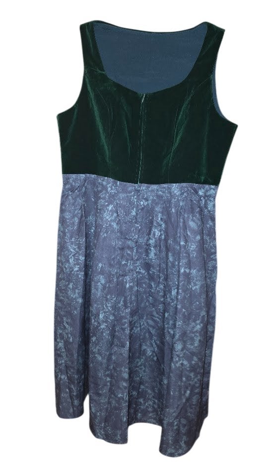 dirndl, Maat 46/48 (XL) of groter, Nieuw, Ophalen of Verzenden, Kleding