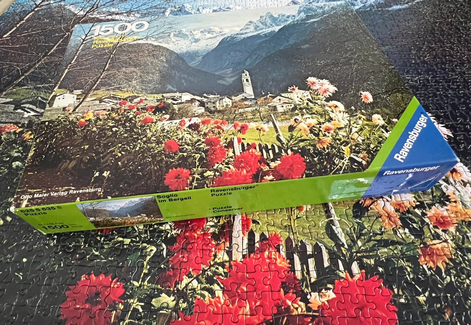 Vintage Ravensburger puzzel - Soglio im Bergell - 1500, Ophalen of Verzenden, 500 t/m 1500 stukjes, Gebruikt, Legpuzzel