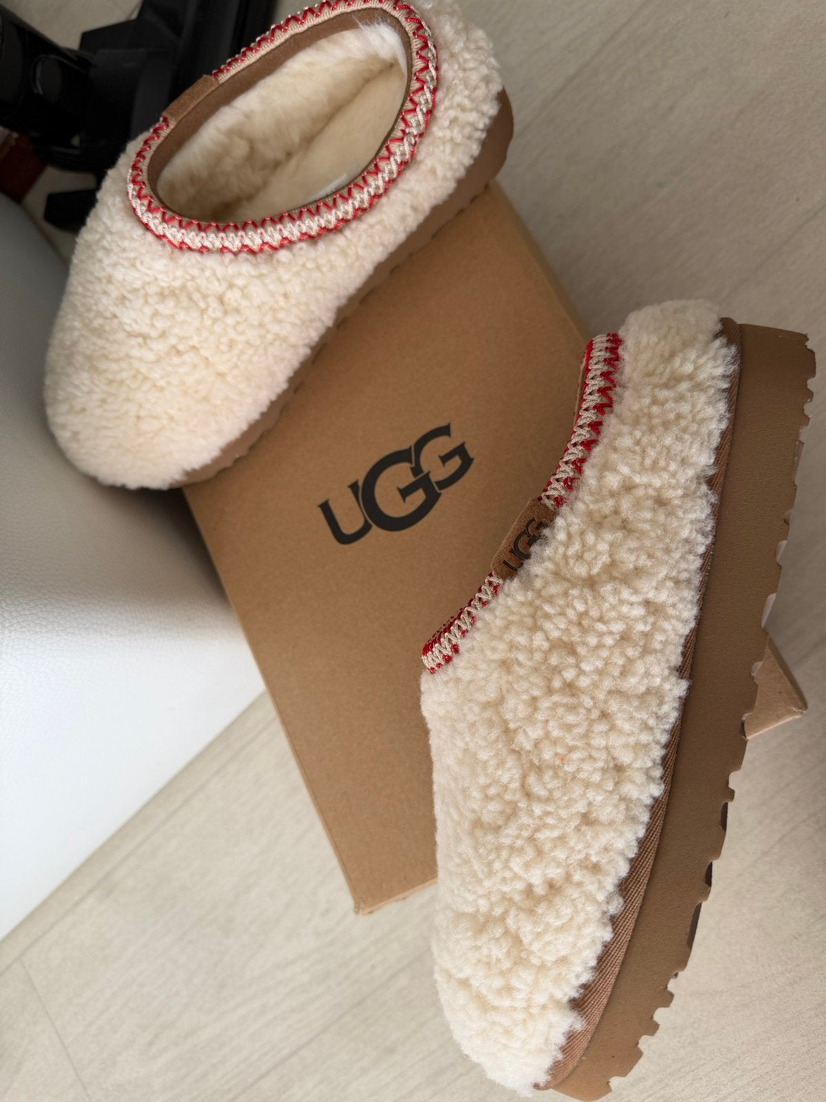 Ugg tasman klompen nieuw maat 38, Ophalen of Verzenden, Nieuw, Instappers