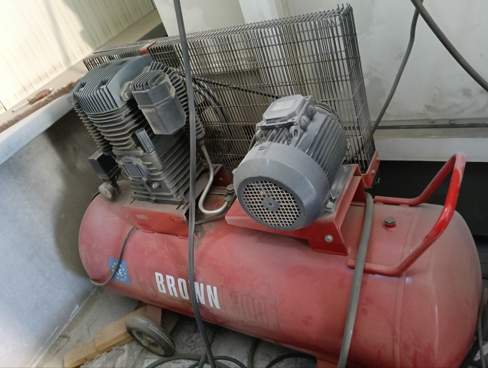 compressor met luchtdroger, Minder dan 25 liter, Ophalen of Verzenden, Minder dan 200 liter/min