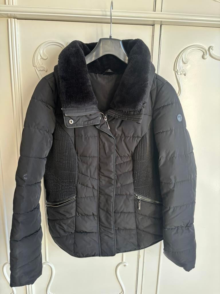 Nieuw zwarte jas merk Miss E maat 36, Ophalen of Verzenden, Nieuw, Maat 36 (S), Zwart