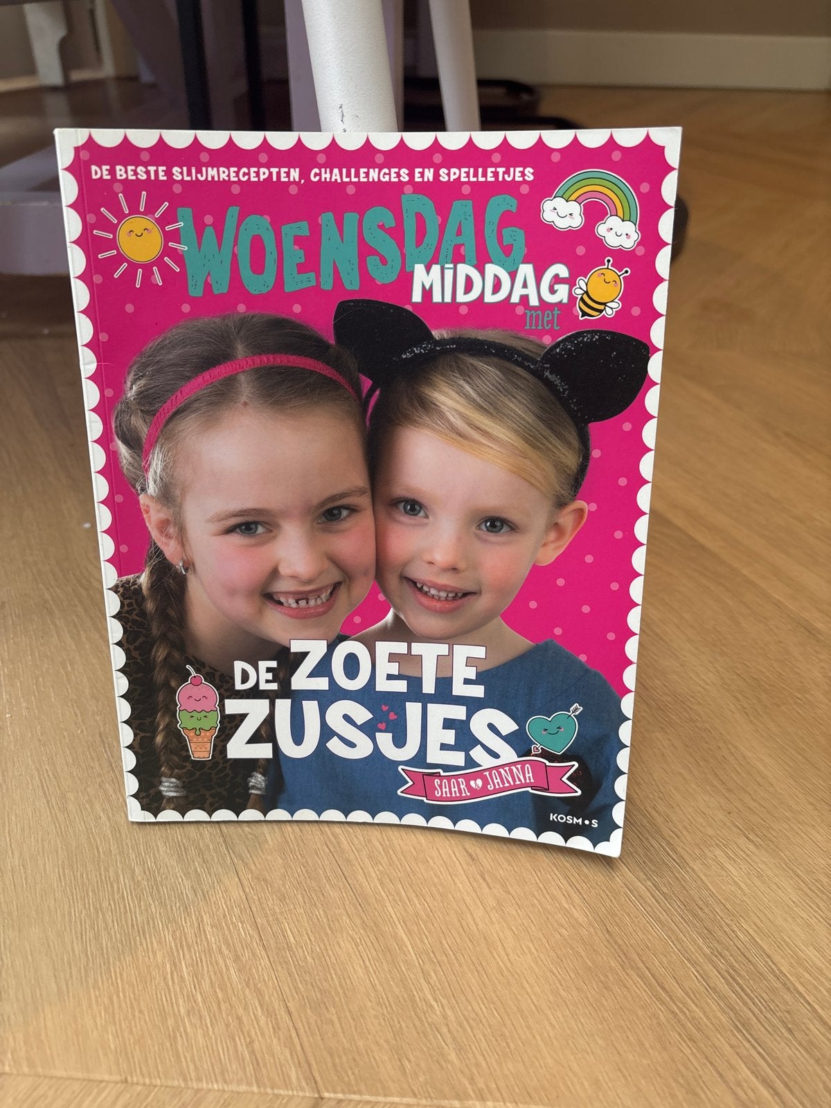 De Zoete Zusjes: Woensdag Middag met Saar & Janna, Ophalen of Verzenden, Zo goed als nieuw, Non-fictie