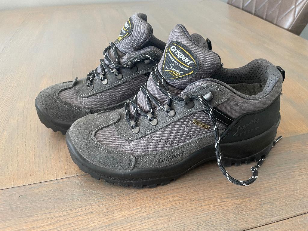 WANDELSCHOENEN Grisport maat 38 - WD014, Waddinxveen, Zo goed als nieuw, X, Woord en Daad