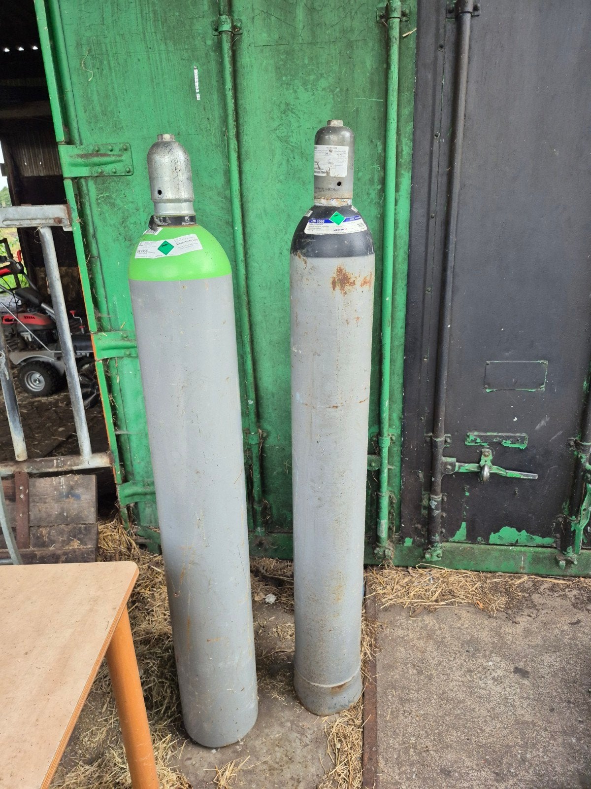 Twee gasflessen 50 liters, Ophalen, Gebruikt