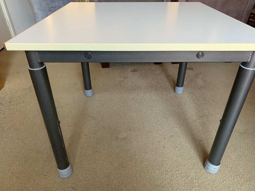 Tafel vierkant, Ophalen, Gebruikt